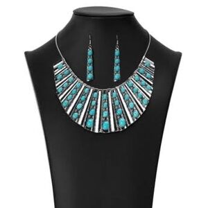 Paparazzi Turquoise and Silver Radiance Necklace